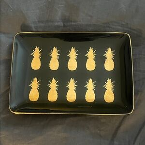 Wow Products Ceramic Black Tray with Gold Pineapple for change, jewelry, decor